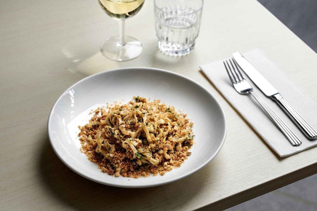 Midnight Hotel, Autograph Collection Canberra Eksteriør bilde A plate of pasta