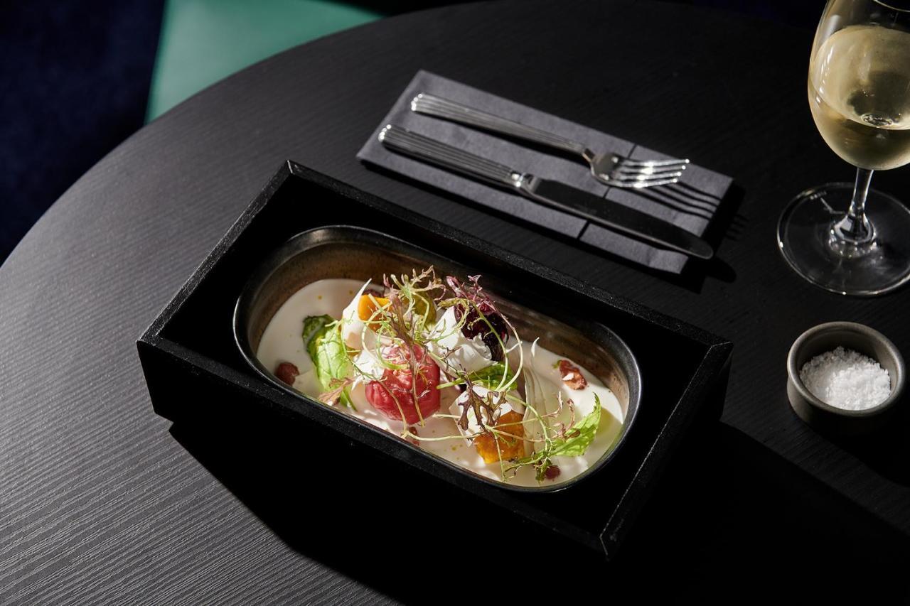 Midnight Hotel, Autograph Collection Canberra Eksteriør bilde A dish at the restaurant